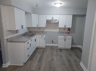 1811 Memorial Dr APT 1W, Calumet City, IL 60409