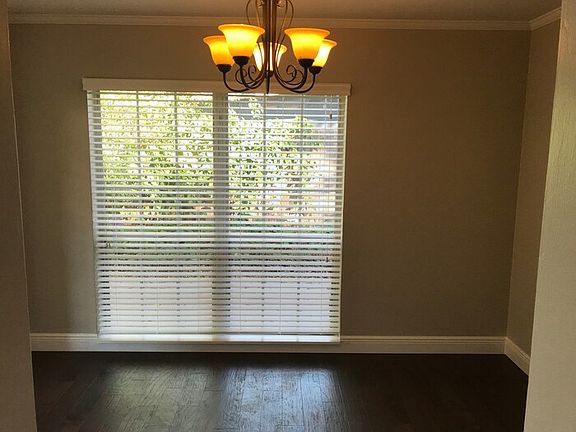 4th image of 1621 Morningside Dr