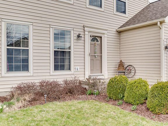 2nd image of 6372 Riverstone Dr