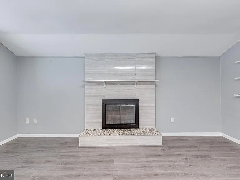 45 Stratford Ln — Photo 14