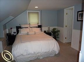 2nd image of 1303 Longfellow Ave