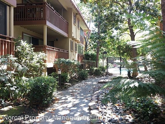 2nd image of 1053 Alta Mira Dr APT B