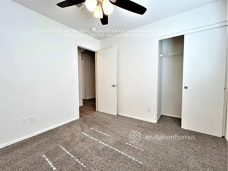 12014 W Holly St — Photo 9