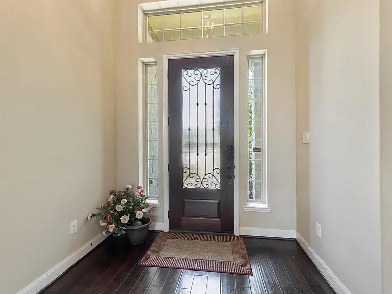 9739 Reston River Ln — Photo 7