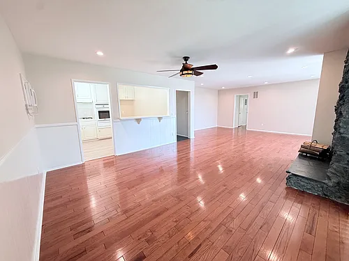 2714 W Clark Ave #F4 Photo 1