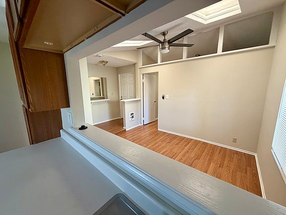 5th image of 1515 E Broadway