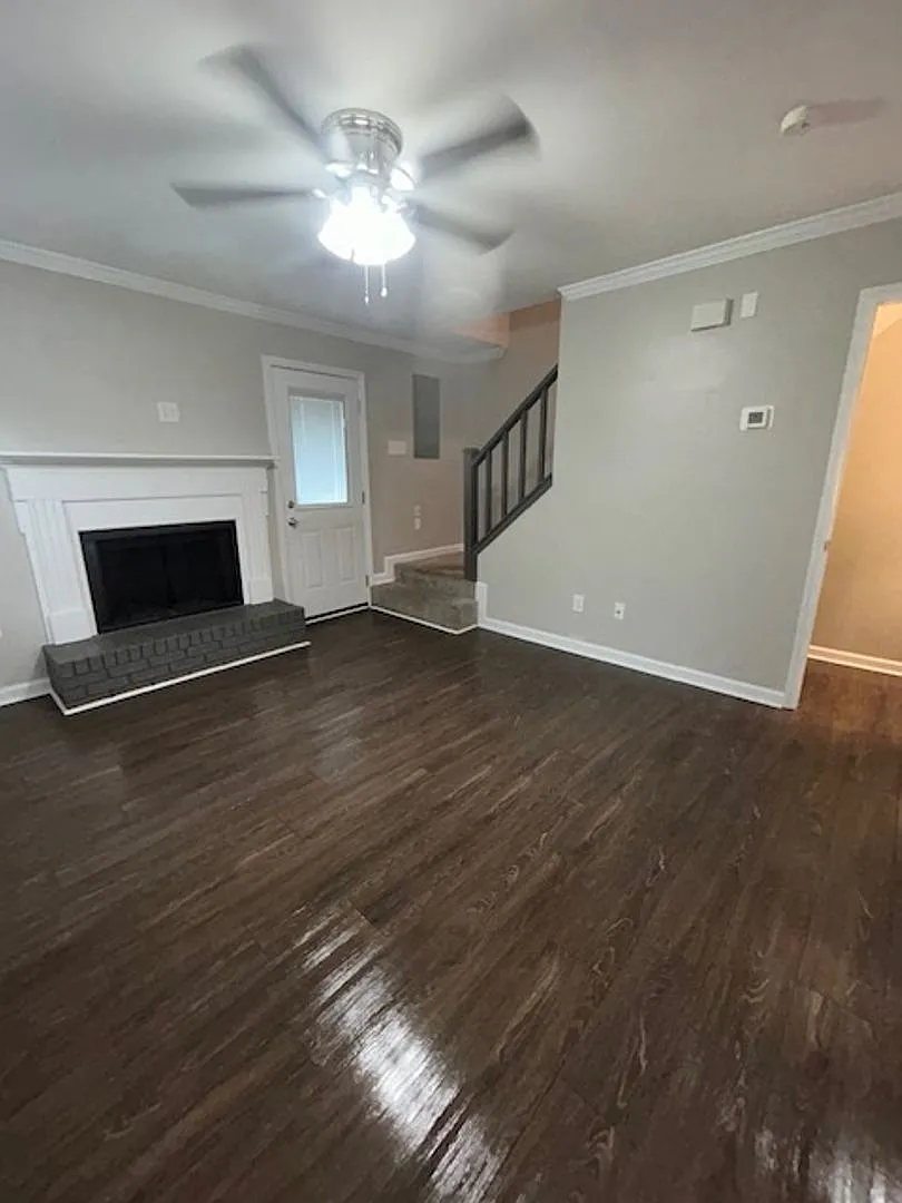 1 bedroom in Rosewood/Shandon Area — Photo 4