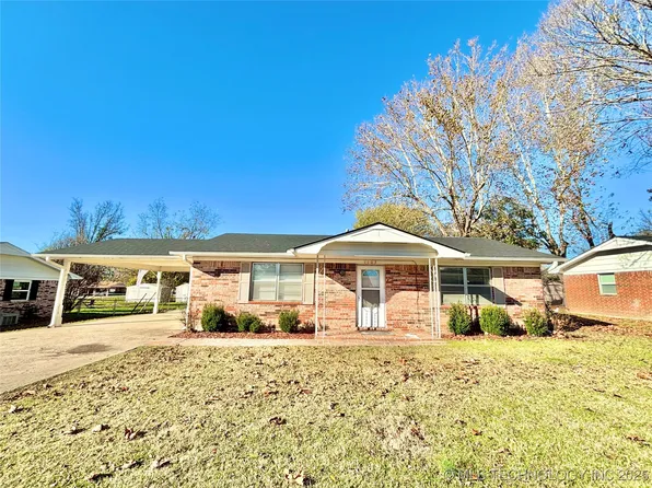 1103 NW 9th St, Stigler, OK 74462