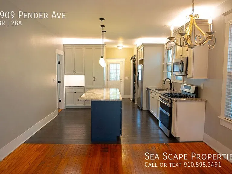 1909 Pender Ave — Photo 11