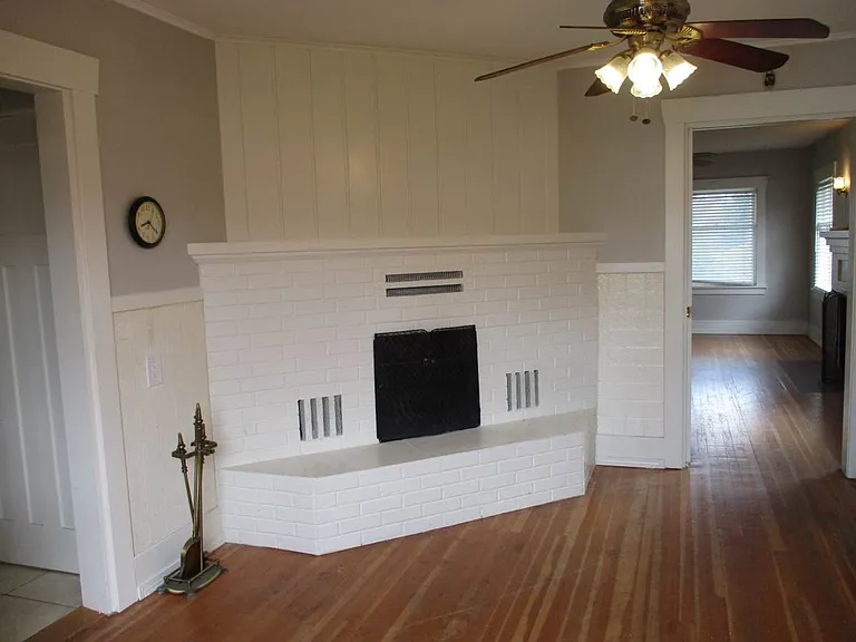 4826 S Park Ave — Photo 12