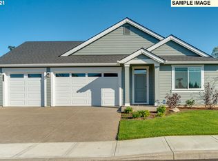 1520 NE Shell Rock Dr, Estacada, OR