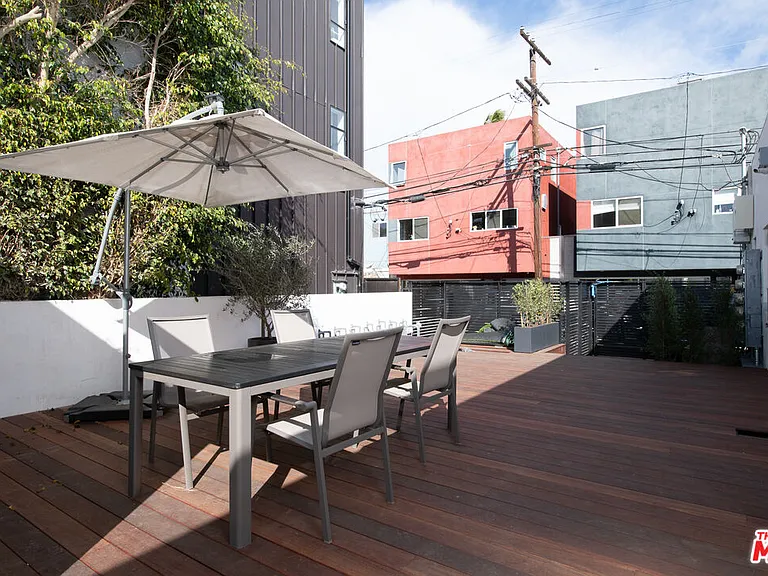 1325 Cabrillo Ave #11 — Photo 18