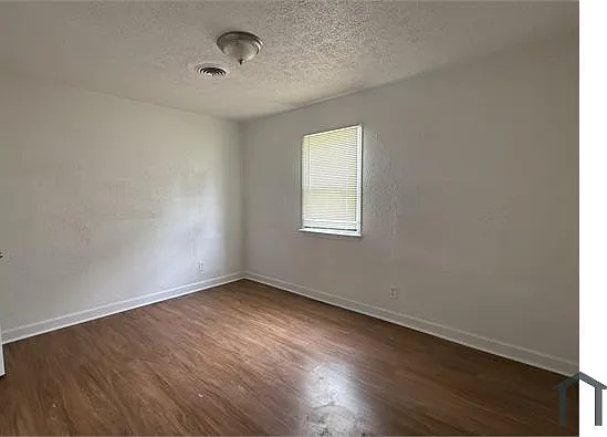 470 Mueller Ave — Photo 4