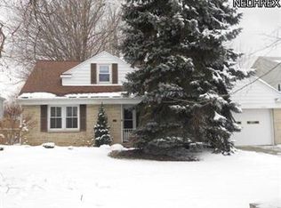 2290 Richmond Rd, Beachwood, OH