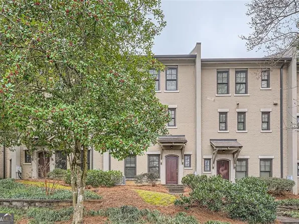 213 Knob Hills Cir, Decatur, GA 30030