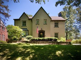 934 Audubon Dr, Saint Louis, MO 63105