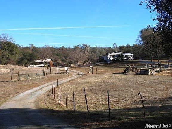 2nd image of 1489 Tanglewood Dr