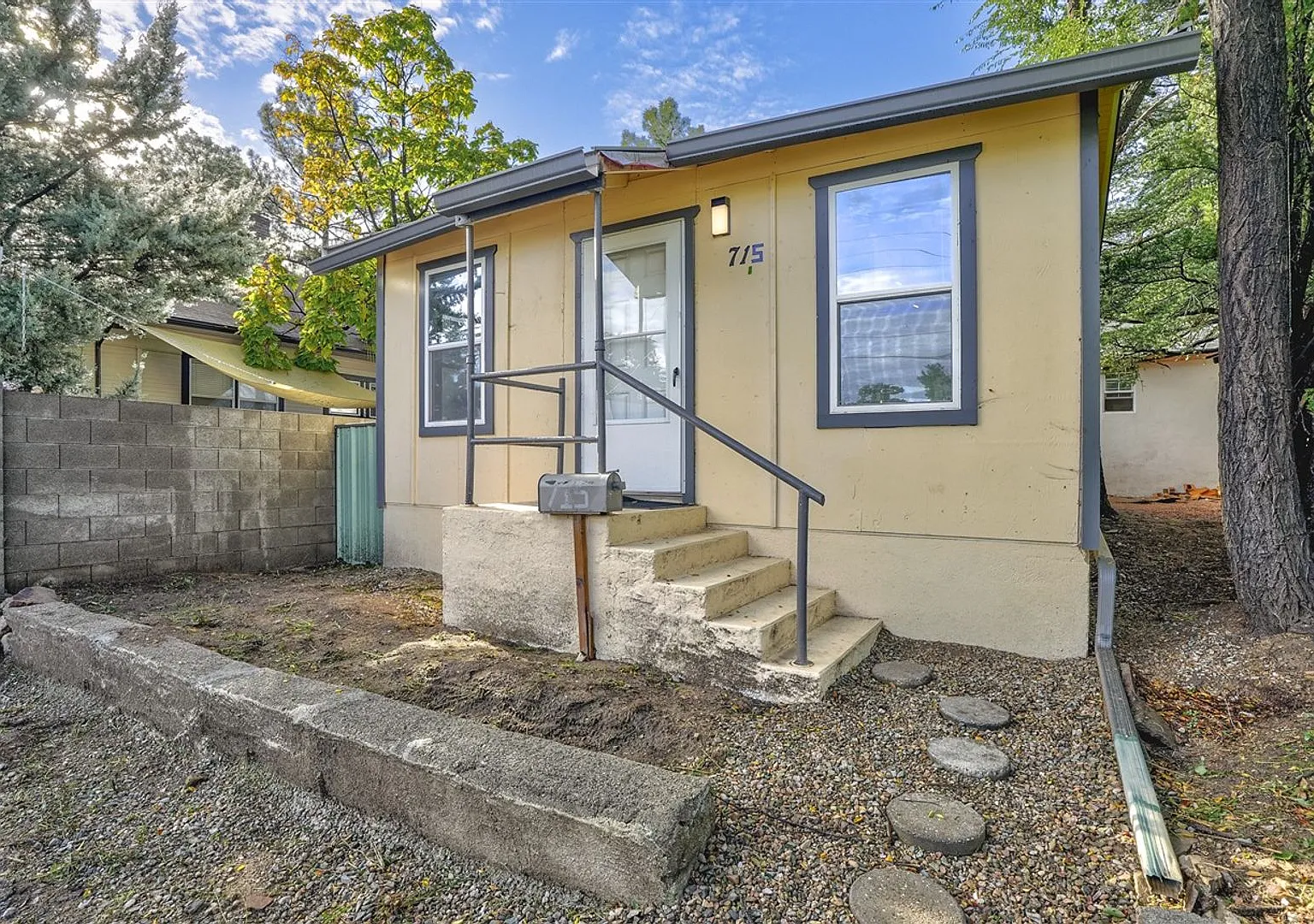Must see 1 bed 1 bath single family close to downtown Prescott — Photo 1