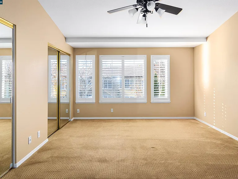135 Coralflower Ln — Photo 24