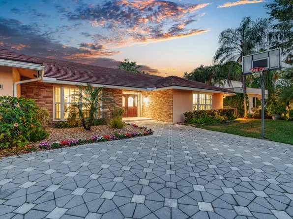 1012 E Cypress Drive, Pompano Beach, FL 33069