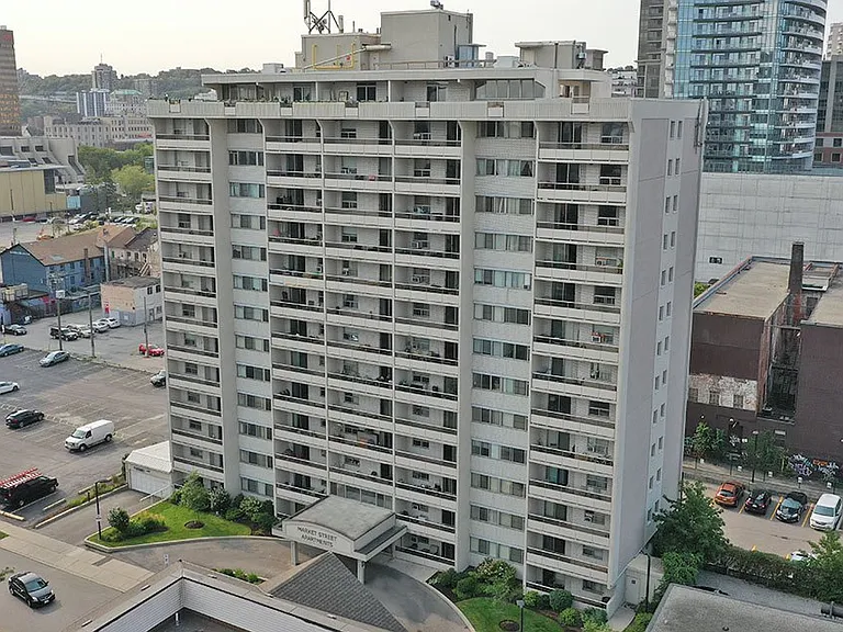 111 Market St — Photo 16