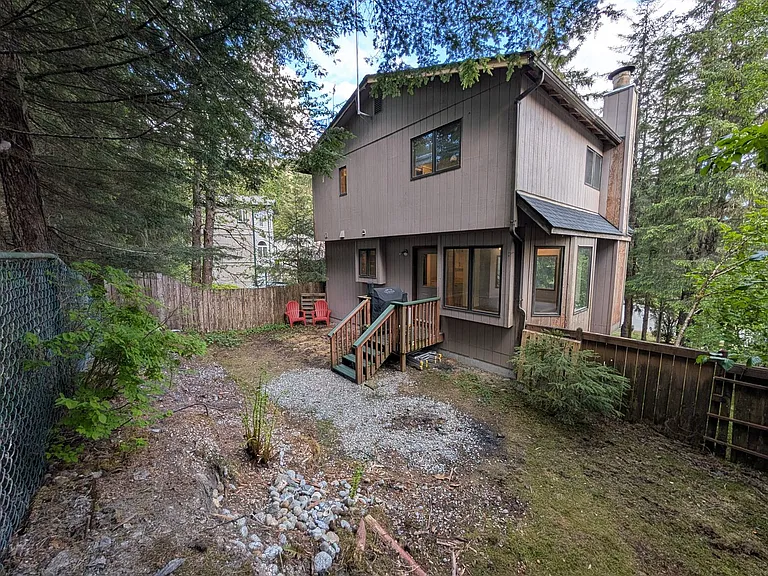 4529 Chelsea Ct — Photo 11