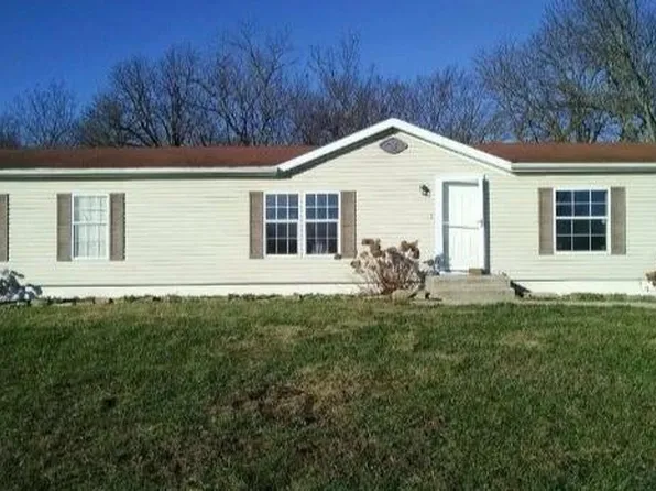 9661 W 343rd St, Paola, KS 66071