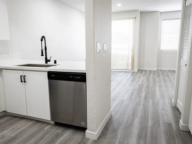2820 Sawtelle Blvd — Photo 9