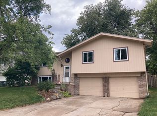 8730 Bayberry Rd, La Vista, NE 68128