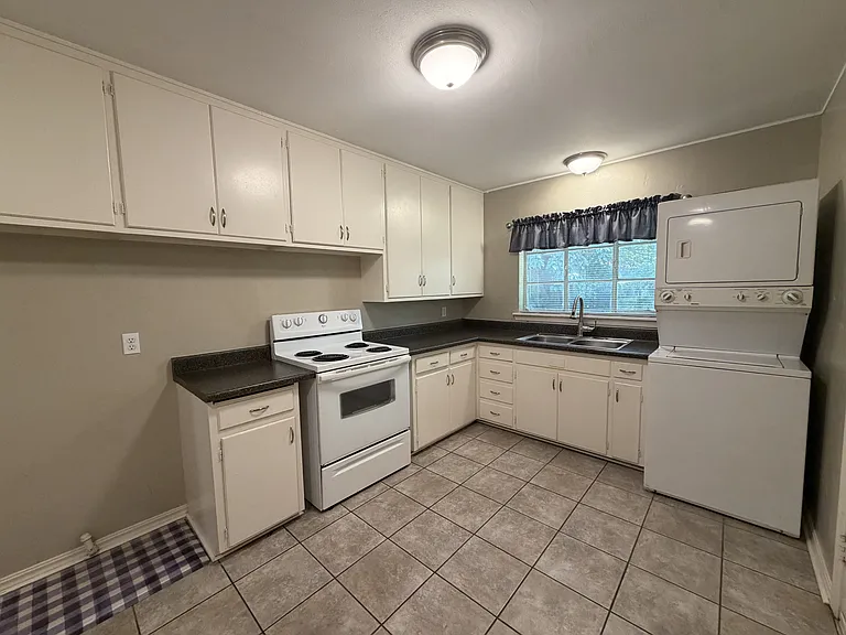 1722 Mattern Dr — Photo 14