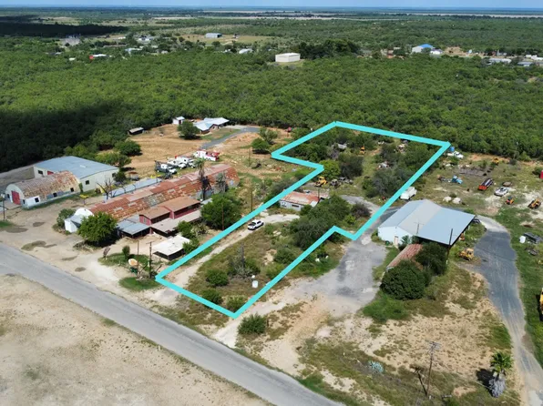 2704 Old Uvalde, Crystal City, TX 78839