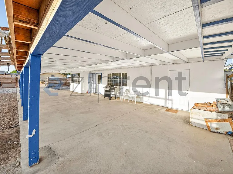 12077 Sand Ave — Photo 17