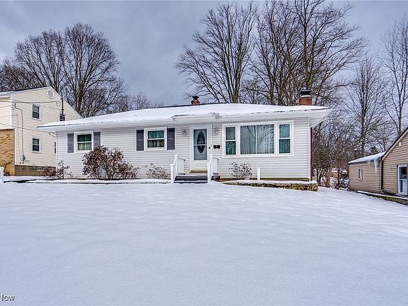 3rd image of 2445 Briner Ave