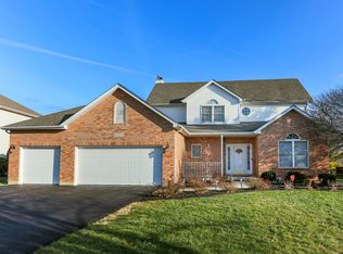 25019 Round Barn Rd, Plainfield, IL 60585