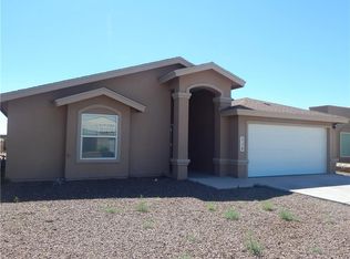 536 Cactus Crossing Dr, Horizon City, TX 79928