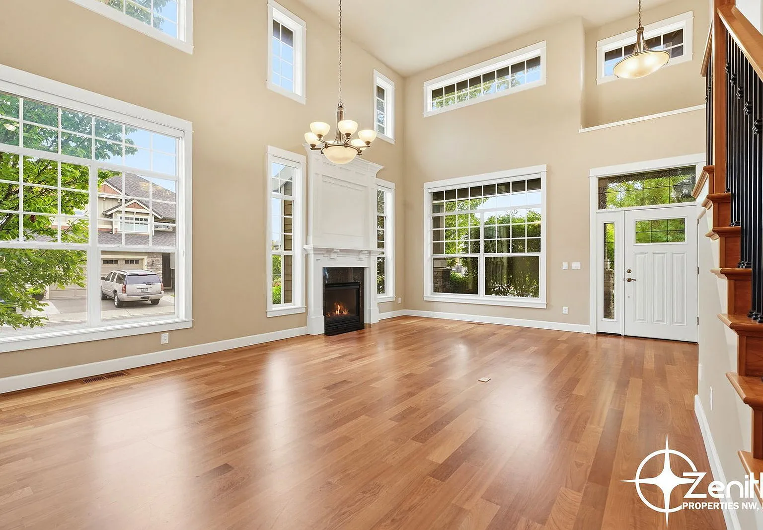 5 bed, 3.5 bath, 3286 sqft, $4,050 — Photo 3