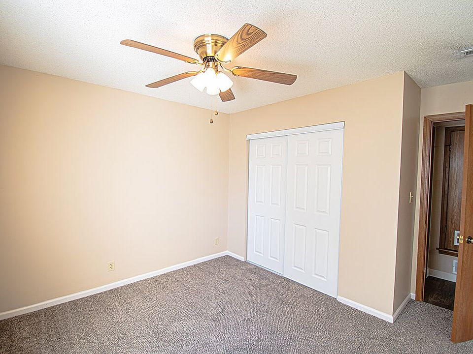 Cozy, Plush Carpeting