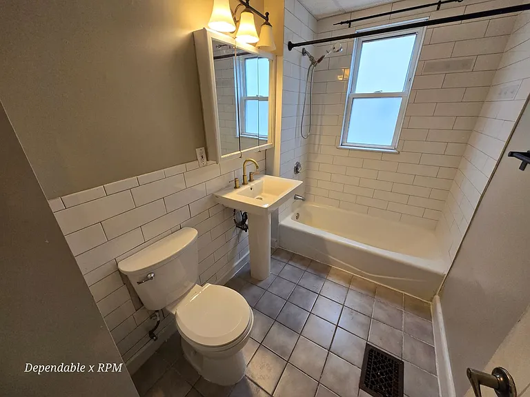6 Althea St #1 — Photo 11