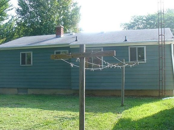 3rd image of 4392 Ashlawn Dr