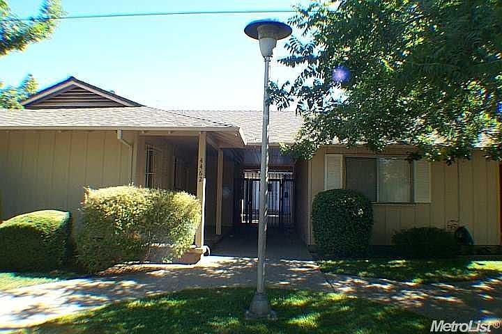 1st image of 4458 Denby Ln