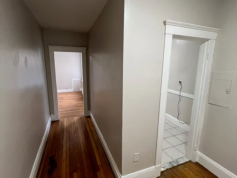 15 Huss Ct #205 — Photo 4