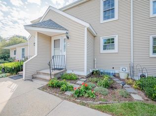 11 The Hamlet APT D, Enfield, CT 06082