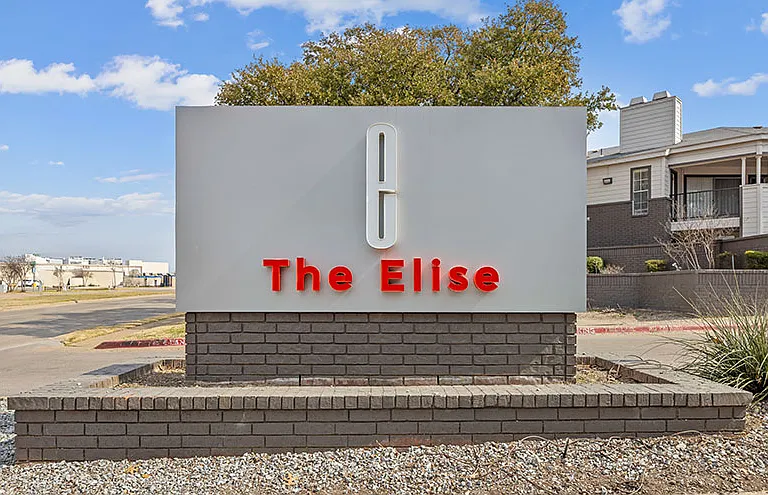 The Elise Apartments — Photo 22