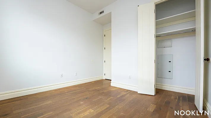 Rented by Nooklyn NYC LLC | media 41