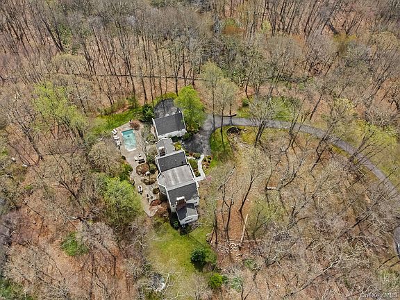 5th image of 17 Spyrock Road
