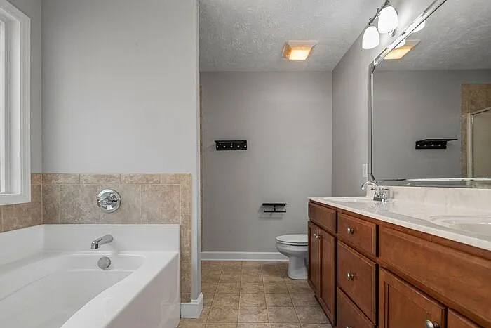 2105 Calista Cir — Photo 25
