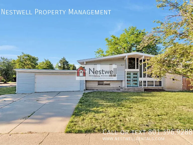 1439 E Colony Dr — Photo 2