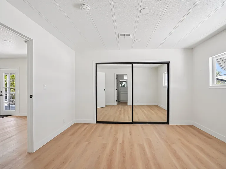 33423 Barcelona Dr — Photo 35