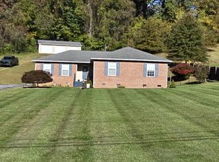 664 Cross Community Rd, Blountville, TN 37617