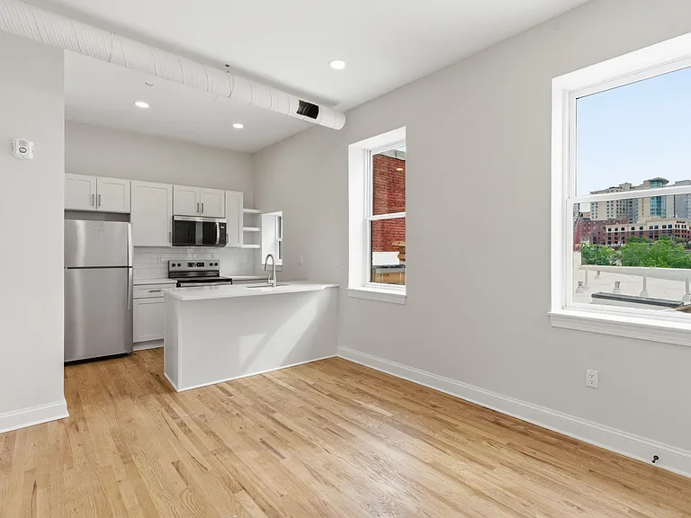 337 S Fremont Ave #1 — Photo 27
